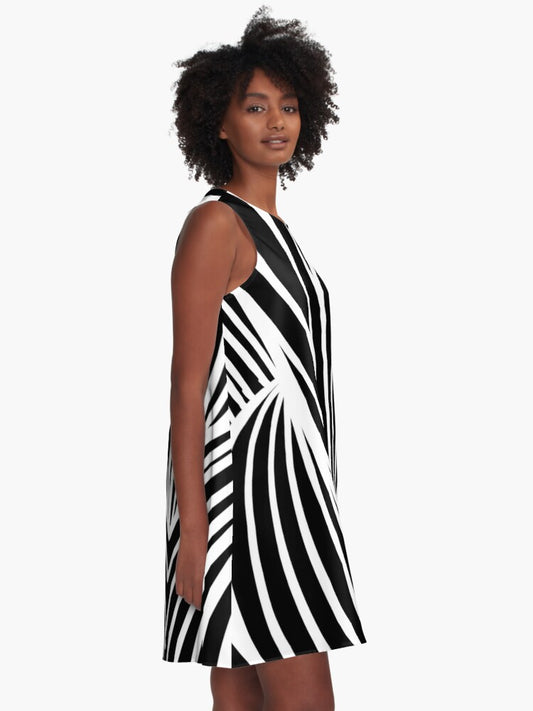 Double Tunnel - Black/White A-Line Dress